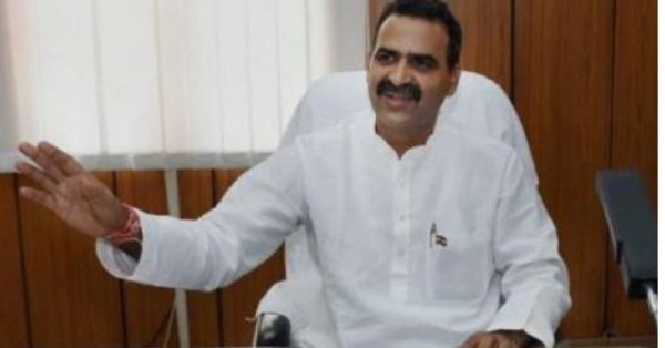 रालोद मुखिया अजित सिंह को हराने के बाद संजीव बालियान को कृषि और किसान कल्याण मंत्रालय में राज्यमंत्री बनाया गया है.