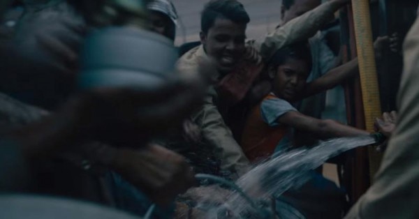पानी की कमी अब जितनी है उस हिसाब से लीला की कम से कम एक भविष्यवाणी तो समय से पहले ही सही होती लगती है. (लैला के यू ट्यूब ट्रेलर का स्क्रीन ग्रैब)