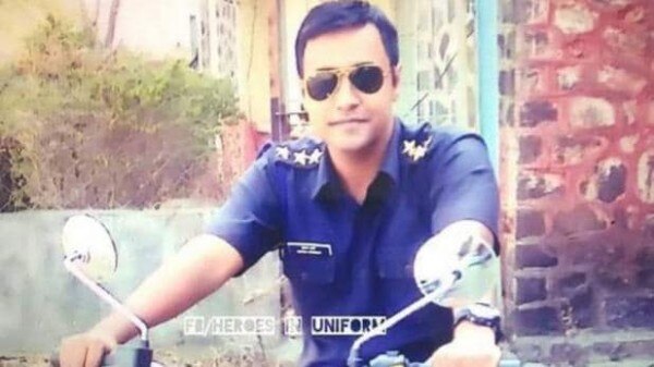आतंकवादियों से मुठभेड़ के दौरान मेजर केतन शर्मा शहीद हो गए हैं.