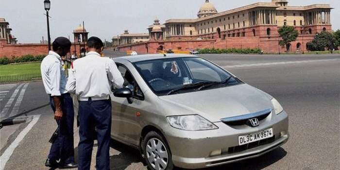 नए मोटर व्हीकल एक्ट में चालान की राशि में भारी बदलाव किए गए हैं. देखना है राज्यसभा में ये पारित हो पाता है या बदलाव के लिए वापस भेज दिया जाएगा.