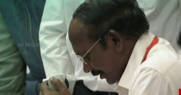 के सिवन. ISRO के डायरेक्टर.