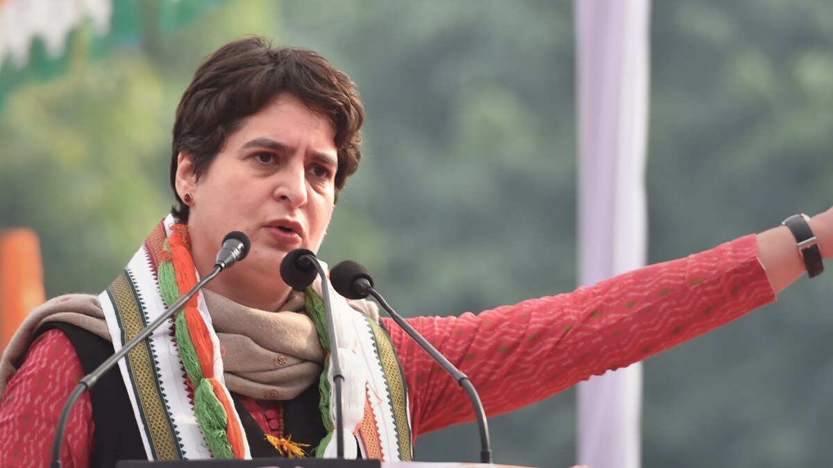 प्रियंका गांधी को यूपी सरकार पर सवाल उठाने का एक और मौक़ा मिल गया है. प्रियंका गांधी को यूपी सरकार पर सवाल उठाने का एक और मौक़ा मिल गया है.