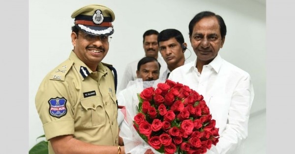 Sajjanar With Telagana Cm