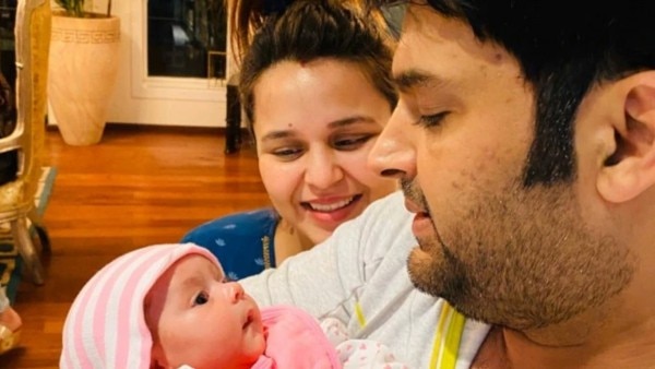 कपिल शर्मा और गिनी ने अपनी बेटी का नाम अनायरा रखा है. फोटो- इंस्टाग्राम कपिल शर्मा और गिनी ने अपनी बेटी का नाम अनायरा रखा है. फोटो- इंस्टाग्राम
