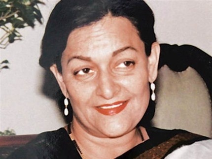 इस घटना के समय रूपन स्पेशल सेक्रेटरी फाइनेंस के पद पर काम कर रही थीं. (तस्वीर साभार: ट्विटर) R D Bajaj