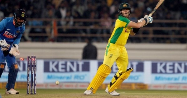 Steve Smith Bowled 819