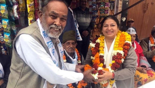 भावना गौर पर फर्जी डिग्री पेश करने का आरोप लगा था. हालांकि जून 2016 में कोर्ट ने उन्हें बरी कर दिया था. Bhavna Gaur 700