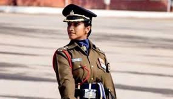 महिलाएं आर्मी में मौजूद तो हैं, लेकिन मेडिकल और सपोर्ट रोल्स में. युद्ध की सूरत में वो कॉम्बैट में अभी भी नहीं जा सकतीं. (तस्वीर: लेफ्टिनेंट भावना कस्तूरी) Bhavna Kasturi Lieutenant