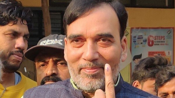 आम आदमी पार्टी के नेता गोपाल राय जो शुरू से केजरीवाल के साथ खड़े हैं. फोटो: Gopal Rai Facebook Gopal Rai