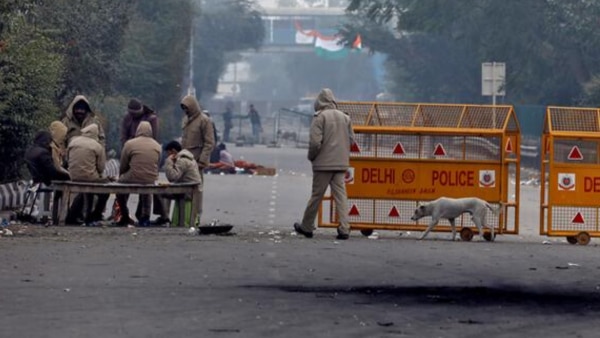 23 से 25 फरवरी तक दिल्ली के कुछ इलाकों में काफी हिंसा हुई थी, जिसमें 50 से ज्यादा लोगों की मौत हो गई थी. फिर कर्फ्यू लगाना पड़ा था. (फोटो- India Today) 23 से 25 फरवरी तक दिल्ली के कुछ इलाकों में काफी हिंसा हुई थी, जिसमें 50 से ज्यादा लोगों की मौत हो गई थी. फिर कर्फ्यू लगाना पड़ा था. (फोटो- India Today)