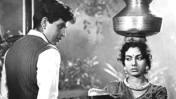 किसी फिल्म के सीन में दिलीप कुमार और निम्मी Dilip Kumar And Nimmy