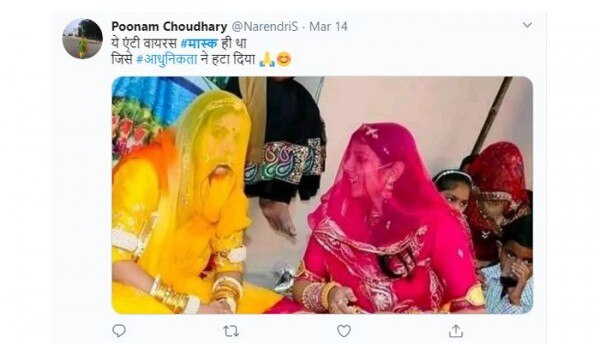 फेसबुक, ट्विटर, और वॉट्सऐप पर इस तरह के फॉरवर्ड्स चल रहे हैं. (तस्वीर: ट्विटर) Mask Tweet 2