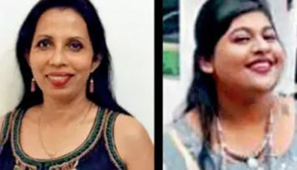 बाईं तरफ सुमिता मैरी, और दाईं तरफ उनकी बेटी समृता. (तस्वीर साभार: Times of India) Sumita Samrita Tnn