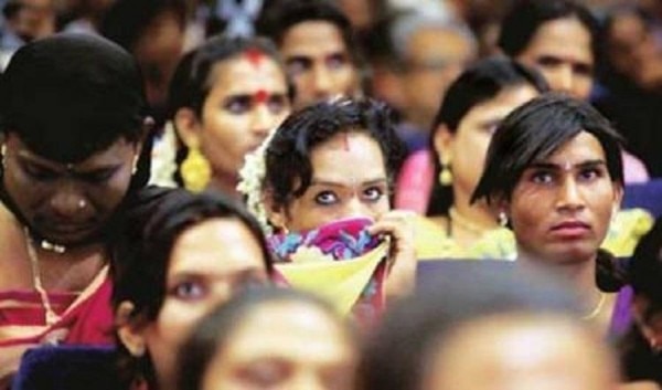 थर्ड जेंडर्स ‘लिंग विहीन' होने के बावजूद भी हमेशा से ‘सेक्स ऑब्जेक्ट' के रूप में देखा जाता रहा है, जिससे लोग उनसे घृणा करते हैं थर्ड जेंडर्स ‘लिंग विहीन' होने के बावजूद भी हमेशा से ‘सेक्स ऑब्जेक्ट' के रूप में देखा जाता रहा है, जिससे लोग उनसे घृणा करते हैं