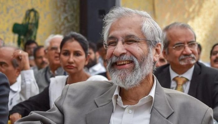 जस्टिस मदन लोकुर रिटायरमेंट के बाद भी काफी सक्रिय हैं. मीडिया में अक्सर उनके लेख और बयान छपते रहते हैं. जस्टिस मदन लोकुर रिटायरमेंट के बाद भी काफी सक्रिय हैं. मीडिया में अक्सर उनके लेख और बयान छपते रहते हैं.