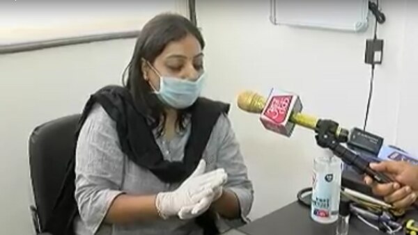 डॉक्टर अवंतिका (फोटो: इंडिया टुडे) Sanitize Your Mobile