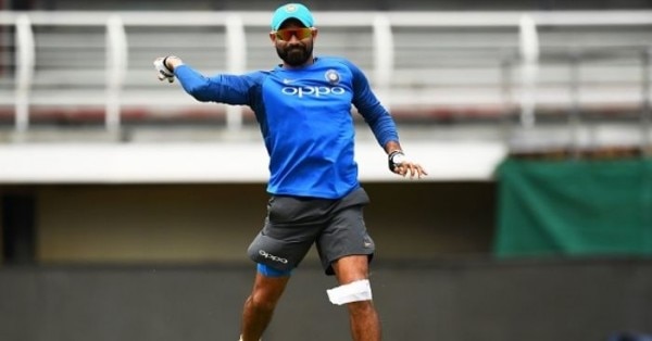 मोहम्मद शमी ने 2019 विश्वकप में भी शानदार गेंदबाज़ी की थी, उस विश्वकप में उन्होंने भारत के लिए हैट्रिक भी ली. फोटो: Shami Facebook Shami New