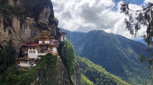 टाइगर्स नेस्ट मोनास्ट्री, भूटान Story6. Paro Tigers Nest Copy