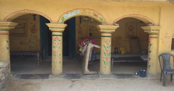 घर के बाहर जहां दीपक क्वारंटीन हैं. घर के बाहर जहां दीपक क्वारंटीन हैं.
