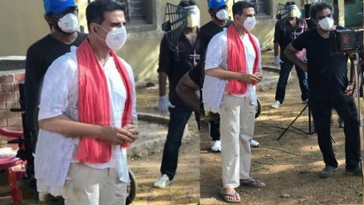 लॉकडाउन के दौरान मुंबई में शूटिंग करते अक्षय कुमार और आर. बाल्की. लॉकडाउन के दौरान मुंबई में शूटिंग करते अक्षय कुमार और आर. बाल्की.