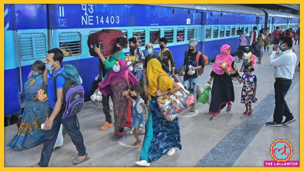 मथुरा रेलवे स्टेशन पर पश्चिम बंगाल के लिए ट्रेन पकड़ते प्रवासी श्रमिक. तस्वीर- PTI. Indian Railway