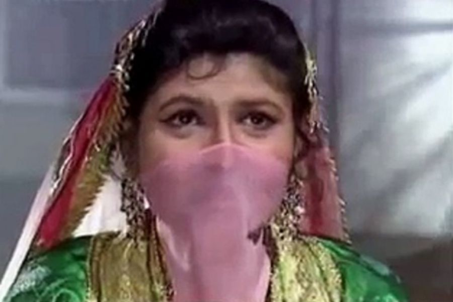 लेकिन अचानक गुस्सा हो गया छूमंतर (तस्वीर यूट्यूब) लेकिन अचानक गुस्सा हो गया छूमंतर (तस्वीर यूट्यूब)