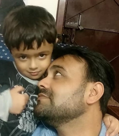 अपनी बेटी के साथ 1