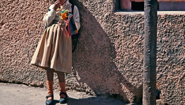 बालिका गृह में वो लड़कियां रखी जाती हैं जो अपराधों में शामिल होती हैं या उनकी शिकार होती हैं. कई अपने माता-पिता या गार्जियन के साथ रहना नहीं चाहतीं, तो कुछ के पेरेंट्स या गार्जियन उनको रखना नहीं चाहते. कुछ अनाथ या उपेक्षित होती हैं. (सांकेतिक तस्वीर: पिक्साबे) Girl 1145464 1920 700