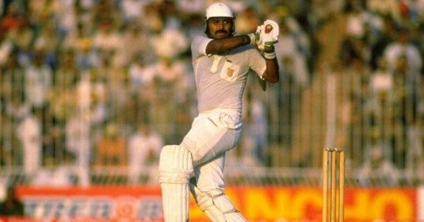जावेद मियांदाद. Miandad Pull