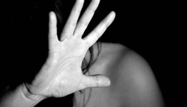 घरवाले मामले को रफा-दफा करने की कोशिश में लगे हुए थे. (सांकेतिक तस्वीर) Murder 3 700