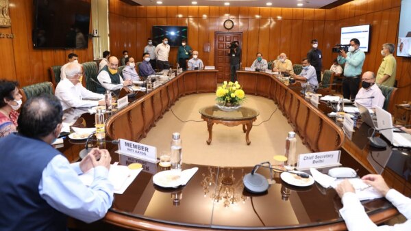 मीटिंग की ये तस्वीर देखिए. काफी लोग इसमें मौजूद थे. (फोटो- सत्येंद्र कुमार कनौजिया) Satyendar Jain 3