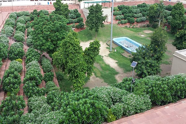 ये है टिकैतराय तालाब ये है टिकैतराय तालाब