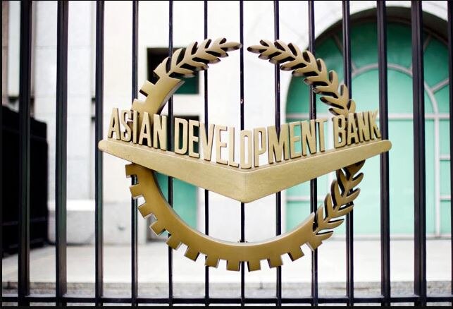 फिलीपींस स्थित ADB ने एक बयान में कहा कि ADB ने अशोक लवासा को निजी क्षेत्र और सार्वजनिक-निजी भागीदारी के कारोबार के लिए उपाध्यक्ष नियुक्त किया है. फिलीपींस स्थित ADB ने एक बयान में कहा कि ADB ने अशोक लवासा को निजी क्षेत्र और सार्वजनिक-निजी भागीदारी के कारोबार के लिए उपाध्यक्ष नियुक्त किया है.