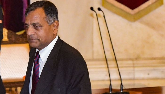 पीएम मोदी और शाह को दिए क्लिनचीट में आयोग की क्लीन चिट में लवासा की आपत्ति का कोई ज़िक्र नहीं किया गया. इस पर उन्होंने आपत्ति जताई थी. पीएम मोदी और शाह को दिए क्लिनचीट में आयोग की क्लीन चिट में लवासा की आपत्ति का कोई ज़िक्र नहीं किया गया. इस पर उन्होंने आपत्ति जताई थी.