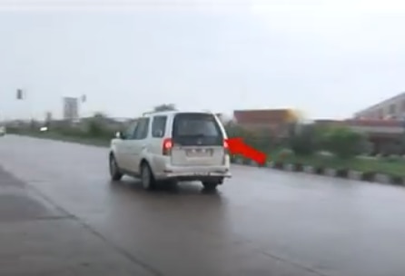 टाटा सफारी स्टॉर्म मॉडल. इसमें बैठे विकास दुबे को कैमरे ने कैद किया. फोटो: India Today