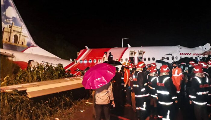 हादसे के बाद एयर इंडिया का विमान. (फोटो- PTI) Air India Crash Site 1