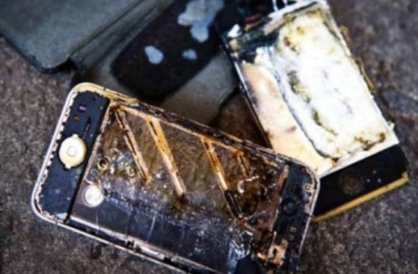 (सांकेतिक फ़ोटो) Phone Blast