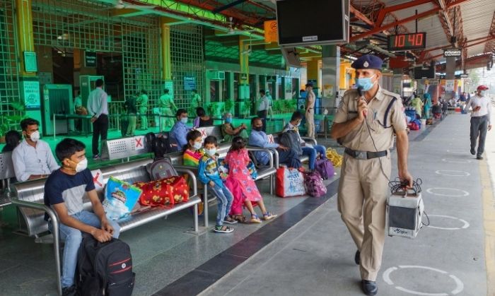 सांकेतिक तस्वीर (PTI) सांकेतिक तस्वीर (PTI)