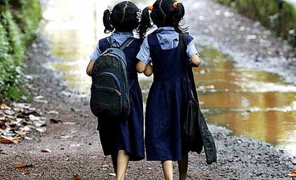 (सांकेतिक तस्वीर) School Girls