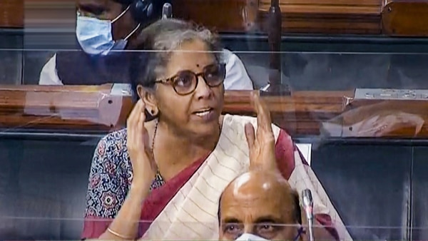 14 सितंबर के दिन निर्मला सीतारमण संसद में बोलती हुईं. (फोटो- PTI) Nirmala Sitharaman