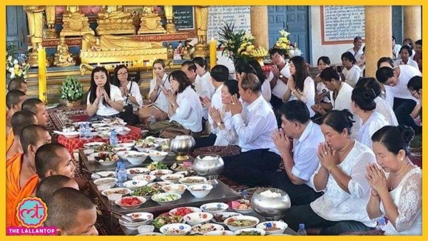 कंबोडिया में मनाया मृत पुरखों के लिए मनाया जाने वाला त्योहार हमारे श्राद्ध से बहुत मिलता-जुलता है. Sale(96)