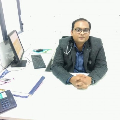 डॉक्टर अभिषेक मिश्रा, इमरजेंसी मेडिसिन, कोलंबिया एशिया हॉस्पिटल Abhishek