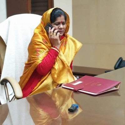 इमरती देवी इस साल सितम्बर से कई विवादों में आ चुकी हैं. (तस्वीर: फेसबुक) Imarti Devi Fb 4