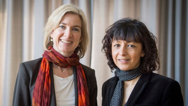 जेनिफर डोडना और इम्मैन्युअल शा-पोंटिए. (फोटो- PTI) Jennifer And Emmanuelle