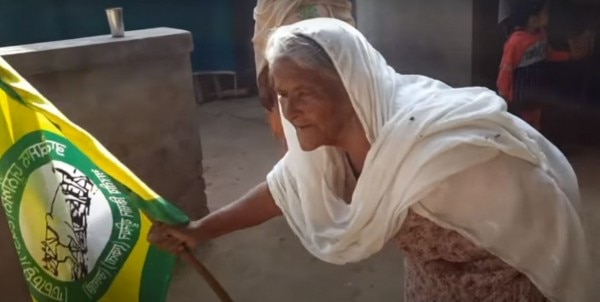 महिनदर कौर ने कंगना को फटकार लगाई. फोटो - यूट्यूब महिनदर कौर ने कंगना को फटकार लगाई. फोटो - यूट्यूब