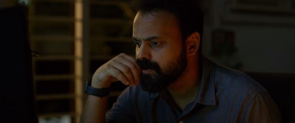 फिल्म सिंपल पुलिस चेज़ की कहानी से परे है. फोटो - ट्रेलर kunchacko boban in anjaam pathiraa