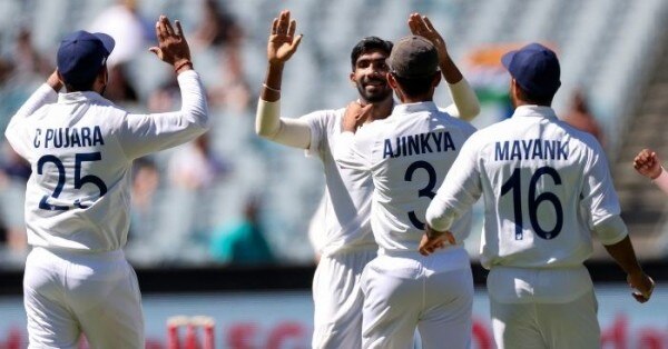 बर्न्स टेस्ट में बुमराह का 71वां शिकार बने. फोटो: AP Bumrah (3)