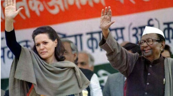 सीताराम केसरी के दौर में सोनिया गांधी कांग्रेस में सक्रिय हो रही थीं सीताराम केसरी के दौर में सोनिया गांधी कांग्रेस में सक्रिय हो रही थीं