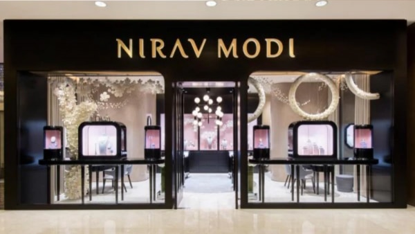 अंतरराष्ट्रीय बाजार में नीरव मोदी हीरे के गहनों का एक बड़ा नाम था. (फोटो : niravmodi.com) Nirav Modi (3)