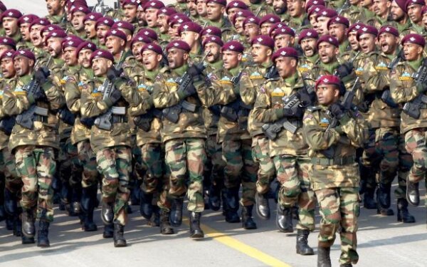 'सर्वदा शक्तिशाली' किस रेजिमेंट का वॉर क्राई है?